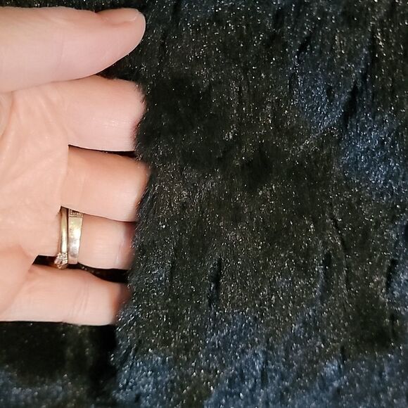 Sm New York Faux Fur Vest Size Small/Medium - Picture 7 of 7